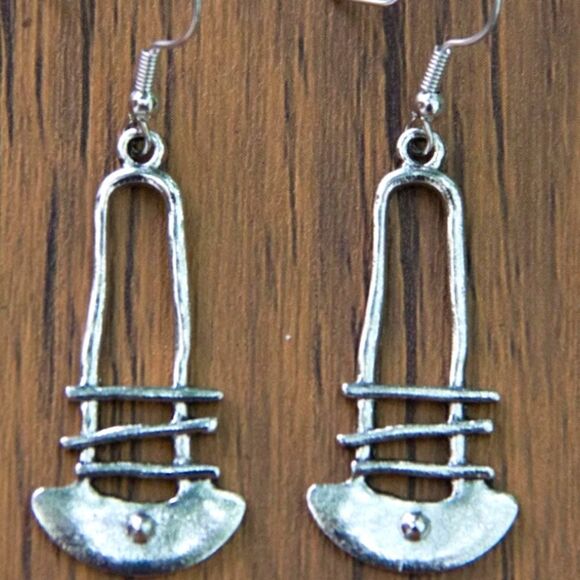 New Women's Bohemian Style Vintage looking Silver Drop Earrings hook design - Picture 3 of 9
